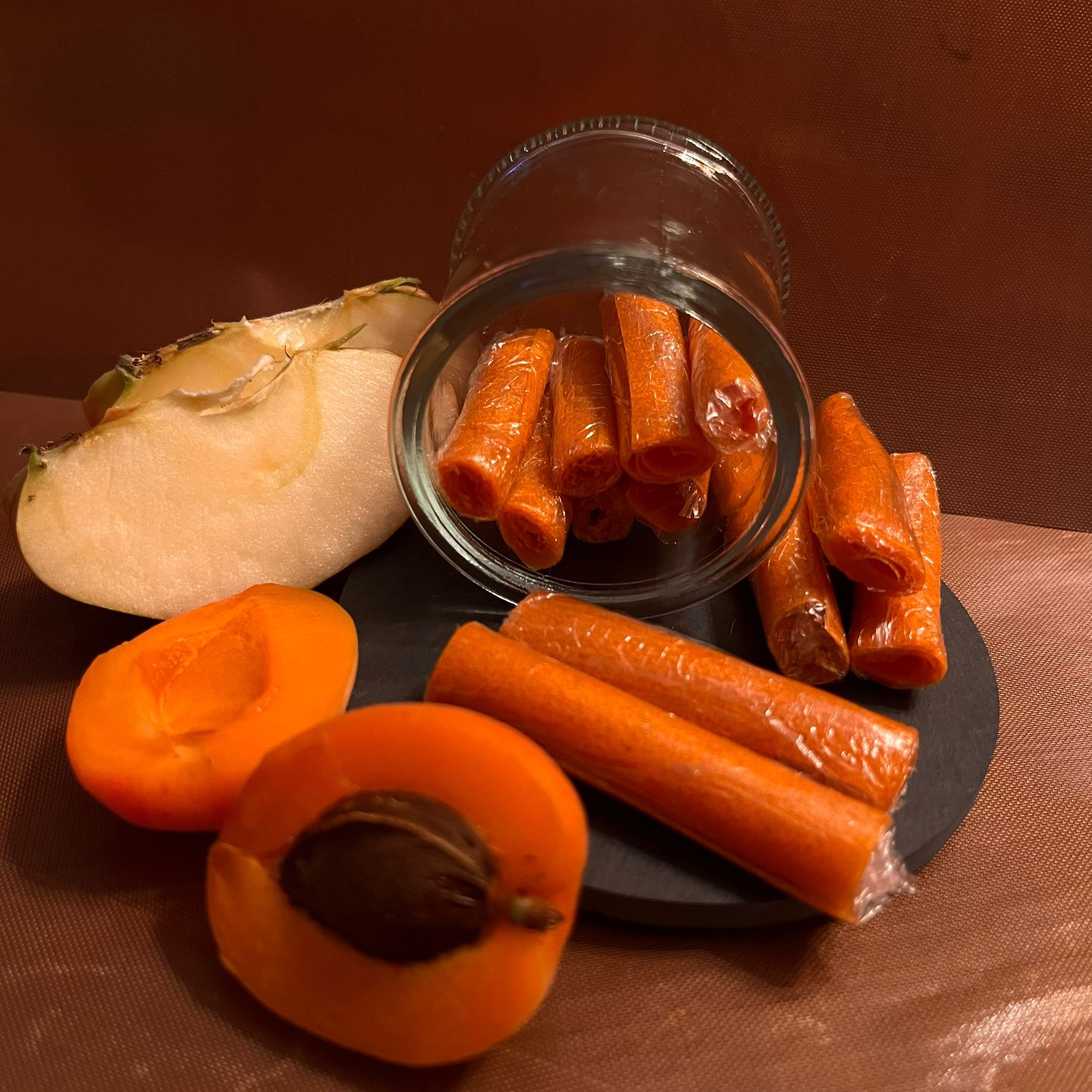 Prune în ciocolată albă